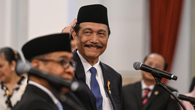Presiden Prabowo Subianto menunjuk Luhut Pandjaitan menjadi Penasihat Khusus Presiden urusan Investasi dalam Kabinet Merah Putih 2024-2029.