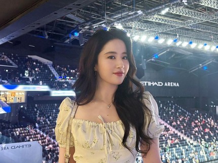 Cara Diet Pemeran 'Mulan' Liu Yifei yang Bikin BB Turun 6,5 Kg dalam 5 Hari