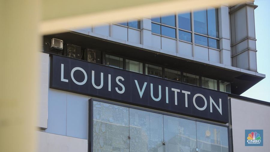 Louis Vuitton. (CNBC Indonesia/Faisal Rahman)