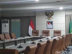 Masih Proses Cetak, Pemprov Sumsel Belum Pasang Foto Prabowo-Gibran