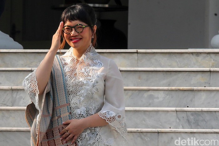 Para wakil menteri Kabinet Merah Putih telah resmi dilantik di Istana Merdeka, Jakarta, Senin (21/10/2024). Senyum ceria terlihat di wajah para wamen itu usai dilantik.