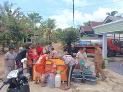 2,1 Juta Liter Air Dikirim Atasi Kekeringan di Malang Selatan