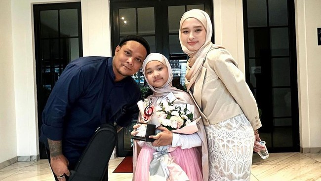 Qizlar bilan anal jinsiy aloqa