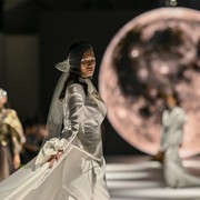 Ragam Interpretasi Elegan Evening Wear Rancangan 3 Desainer IFDC di JFW 2025