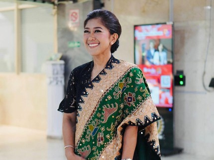 5 Potret Menteri Komunikasi dan Digital Meutya Hafid, Anggun dalam Balutan Kebaya