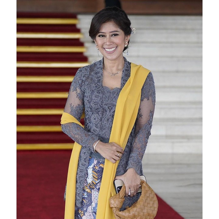 <p>Meutya Hafid diumumkan oleh Presiden Prabowo Subianto sebagai Menteri Komunikasi dan Digital Republik Indonesia, Bunda. Pengumuman ini berlangsung pada Minggu, 20 Oktober 2024. (Foto: Instagram: @duniameutya)</p>