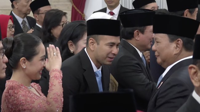 Nagita Slavina tetap boleh menerima endorsemen meski telah berstatus sebagai istri pejabat dalam perihal ini Raffi Ahmad selaku Utusan Khusus Presiden.