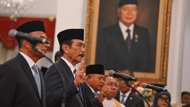 Sejumlah tokoh dilantik menjadi penasihat khusus presiden pada Selasa (22/10). Berikut daftar lengkap penasihat khusus presiden di pemerintahan Prabowo-Gibran.