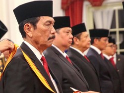 Prabowo Lantik Luhut Jadi Penasihat Presiden-Raffi Ahmad Utusan Khusus