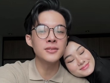 img-title Pesan Rey Mbayang & Dinda Hauw Untuk yang Ingin Nikah Muda: Jangan Sampai Ikut-ikutan