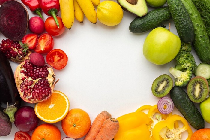 Ilustrasi buah dan sayuran/Foto: Freepik.com/freepik