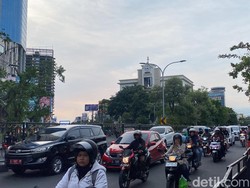 Waspada Kepadatan di Sejumlah Titik Surabaya gegara Demo Buruh