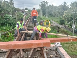 KAI Gunakan Bantalan Rel Sintetis untuk Ganti Kayu, Klaim Lebih Berkelanjutan