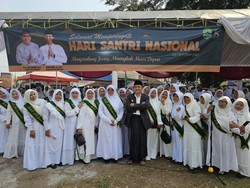 Pj Bupati Majalengka Ajak Santri Tingkatkan Kesejahteraan di HSN 2024