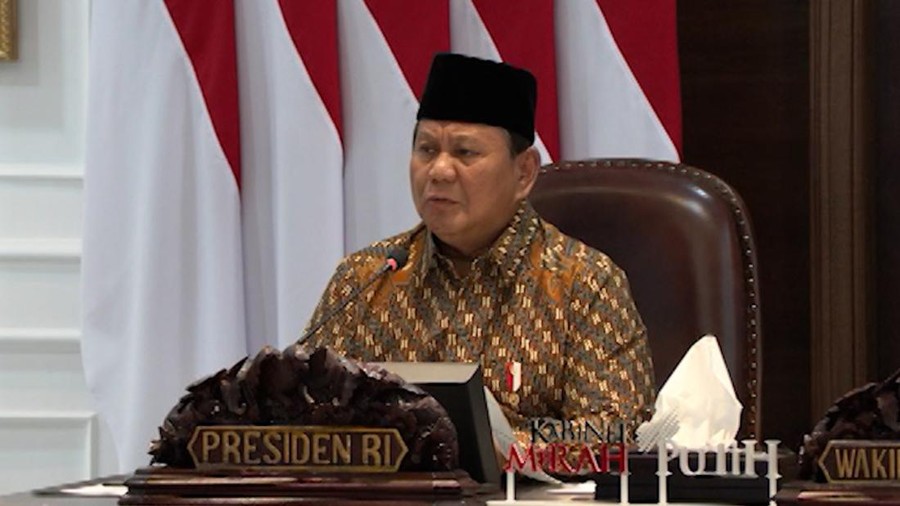 Presiden RI, Prabowo Subianto Presiden RI, Prabowo Subianto saat memimpin sidang kabinet paripurna.