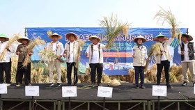 Pakai Teknologi Preci-rice, Pupuk Indonesia Optimalkan Panen di Subang