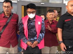 Kejati Sumbar Tahan 11 Tersangka Korupsi Jalan Tol Padang-Pekanbaru
