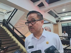 Tersangka Pidana Pemilu, Kepala Samsat Makassar Yarham Tetap Bisa Bertugas