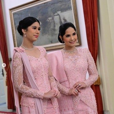 Bangganya Annisa Pohan Lihat Putrinya Mengajar ke Pedalaman di Daerah Soreang