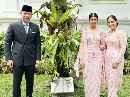 7 Potret Annisa Pohan Kenang 'Kenari Aira', Pohon yang Ditanam Ani Yudhoyono saat Cucunya Lahir