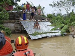 Filipina Dilanda Badai Trami, Pemerintah Sigap Evakuasi Ratusan Turis