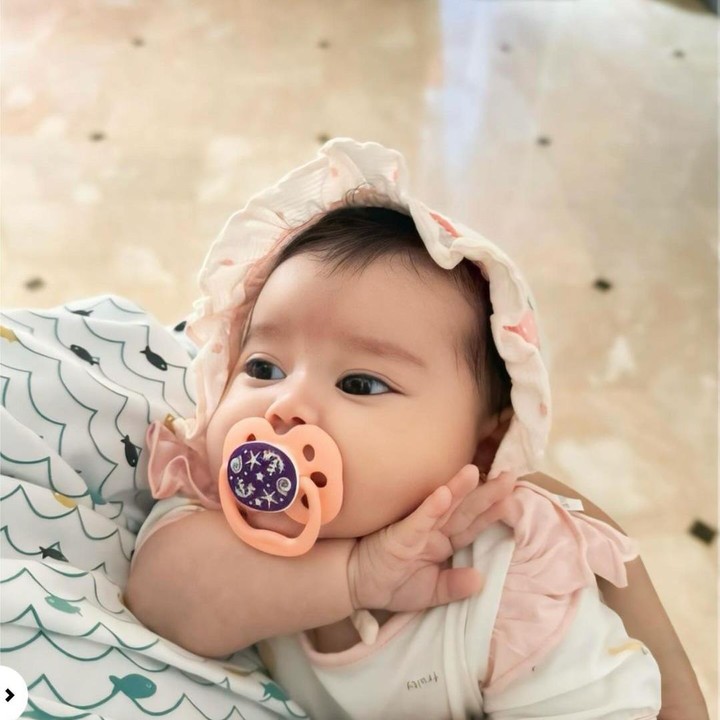 <p>Sejak dilahirkan, Gabriella sudah menarik perhatian netizen. Gabriella bahkan sudah memiliki akun Instagram sendiri dengan pengikut lebih dari 190 ribu. (Foto: Instagram: @sumargodenny)</p>