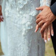 MRT Jakarta Izinkan Foto Prewedding di Stasiun Tanpa Biaya, Ini Syarat-Syaratnya!