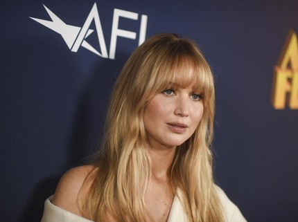Muncul di Depan Umum Tanpa Baby Bump, Jennifer Lawrence Diduga Telah Melahirkan Diam-diam