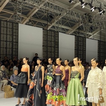 Gandeng SEBASTIANred & Lace by ARTKEA, Intip Koleksi METRO Department Store di JFW 2025