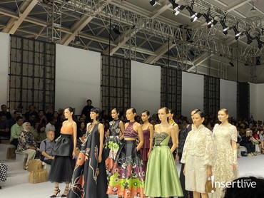 img-title Gandeng SEBASTIANred & Lace by ARTKEA, Intip Koleksi METRO Department Store di JFW 2025