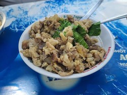 Kenyal Gurih! Ini Dia 5 Bakso Topping Tetelan yang Melimpah Ruah
