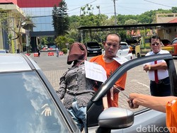 Rayuan Maut Bos Bawang Merah Palsu Pembunuh Keji Wanita Baju Pink