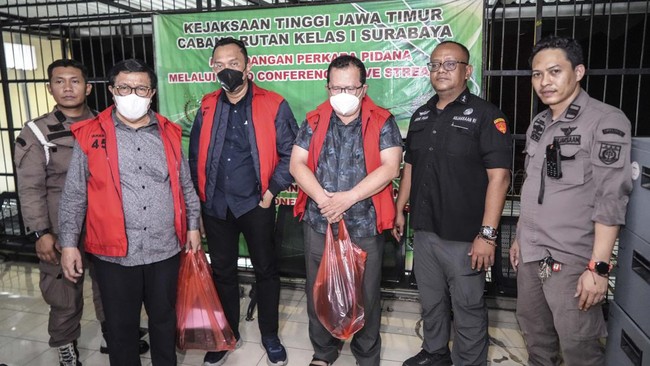 Tiga Majelis Hakim PN Surabaya dan eks pejabat Mahkamah Agung Zarof Ricar kembali diperiksa selaku tersangka kasus suap vonis bebas Gregorius Ronald Tannur.