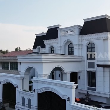 Intip 12 Penampakan Rumah Baru Sarwendah Mewah, Ada Pintu Rahasia & Ruang Tersembunyi
