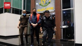 VIDEO: 3 Hakim PN Jatim Ditahan Di Rutan Kelas 1 Surabaya