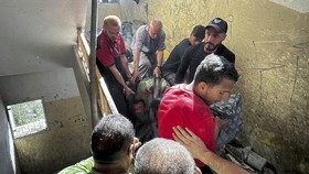Tank Israel Kepung Kamp Pengungsi di Nuseirat Gaza, 17 Tewas