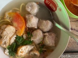 5 Warung Bakso Tertua di Indonesia Ada yang Eksis Sejak 1950!