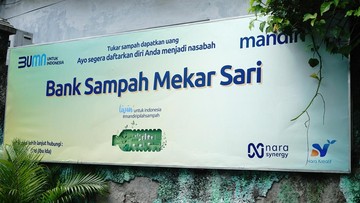 Bank Mandiri dan Kelompok Wanita Tani Kenanga Olah Sampah Organik