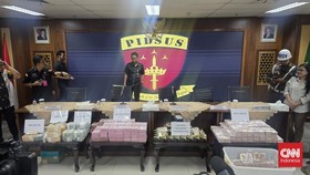 Zarof Ricar Eks Pejabat MA Jadi Tersangka Gratifikasi Vonis Tannur