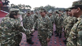 Prabowo Cek Dapur Makan Bergizi Gratis di Sela Retreat Menteri