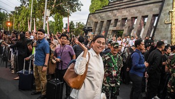 Kisah Sri Mulyani Ngos-Ngosan Nanjak Gunung Tidar Saat Retreat Kabinet