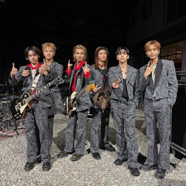 Lirik Lagu Xymphony - Xdinary Heroes