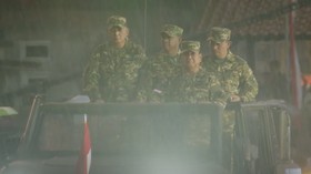 Prabowo Terobos Hujan Tanpa Payung Inspeksi Pasukan Parade Senja Akmil