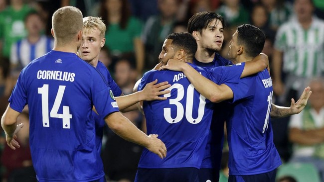 Calon pemain naturalisasi Timnas Indonesia, Kevin Diks, menjadi pemain terbaik dalam pertandingan Real Betis vs Copenhagen pada lanjutan UEFA Conference League.