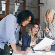 5 Profesi Paling Dicari Perempuan di Era Digital