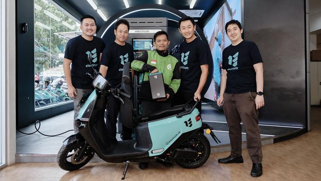 Dipo Star Finance (DSF) dan Electrum berkolaborasi mendorong ekosistem penggunaan kendaraan listrik, terutama dalam mendukung pengurangan emisi karbon.