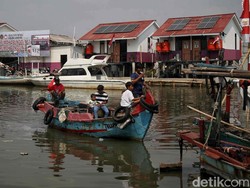 Video: Saat Menteri PKP Intip-intip Rumah Apung-Panggung Muara Angke