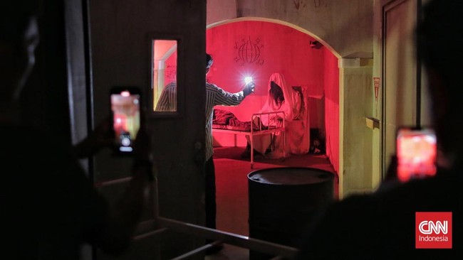 FOTO: Rumah Hantu Perewangan Tumbal Tujuh Turunan di Trans Studio