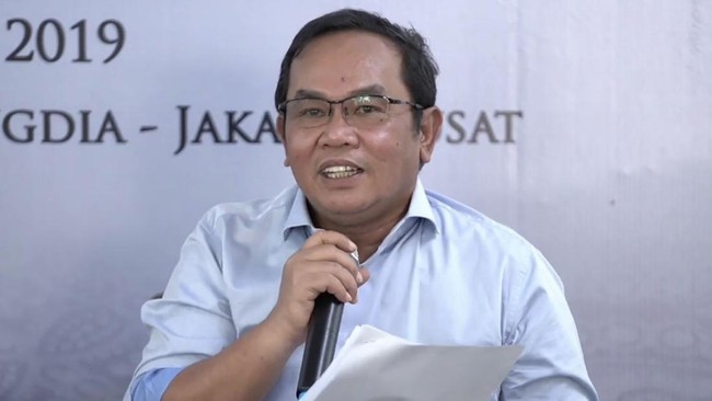 Pakar politik Saiful Mujani dilaporkan ke Polda Metro Jaya atas dugaan penghasutan untuk menjatuhkan Presiden Prabowo.