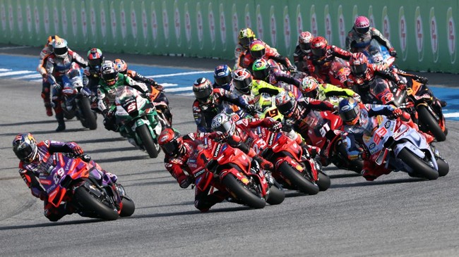 MotoGP Thailand 2024 akan berlangsung di Sirkuit Internasional Chang, Buriram, Minggu (27/10). Berikut link live streaming MotoGP Thailand.